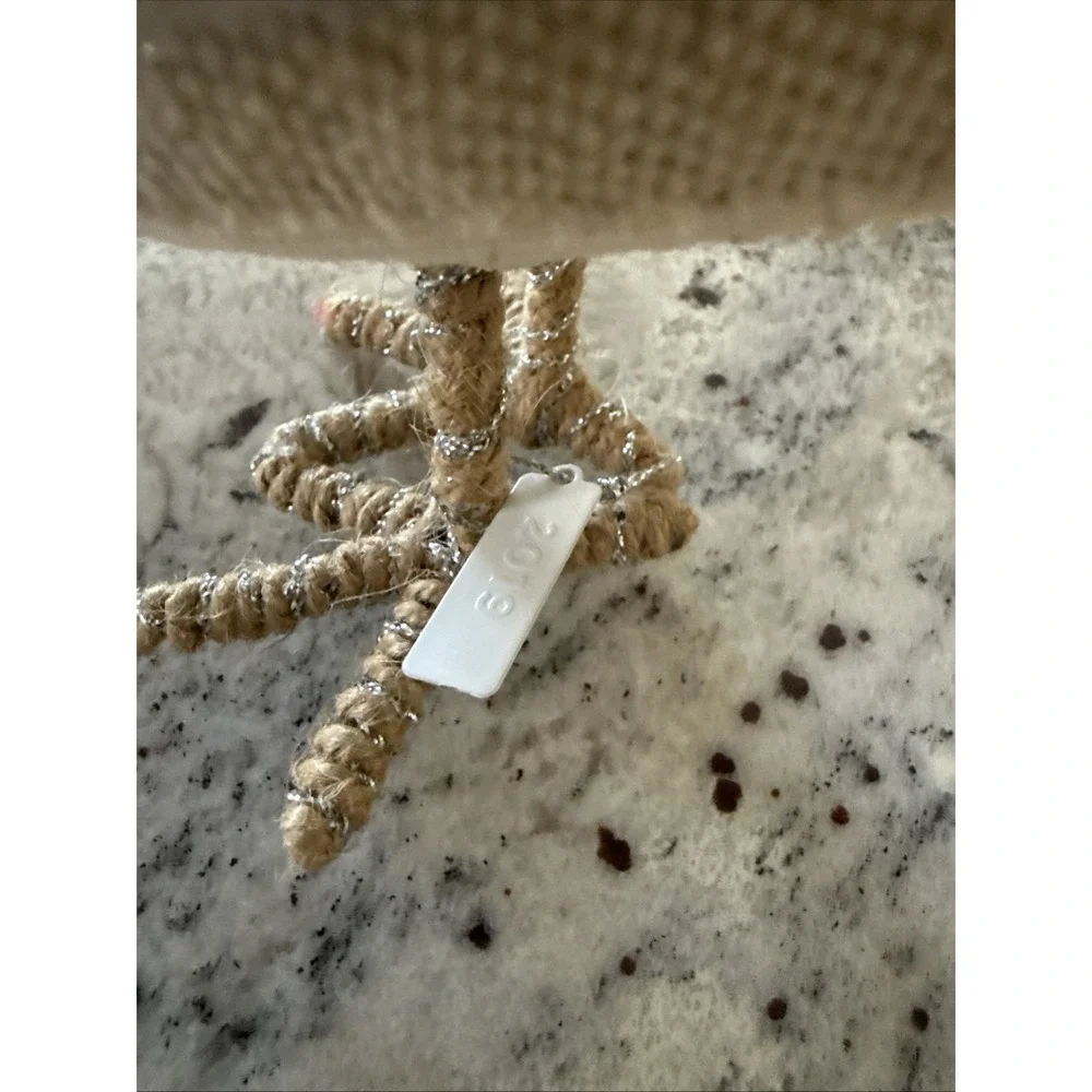 Target Christmas Bird PEPPER 2019 Spritz Wondershop Metal Tag Featherly Friends‎